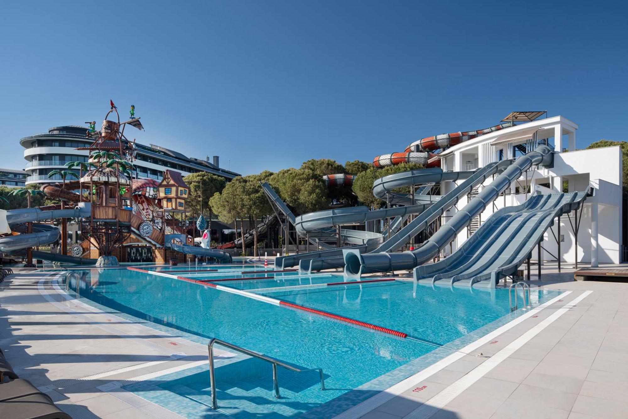 Voyage Belek Golf & Spa Hotel Exterior foto